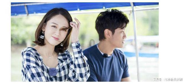 凭什么她一出生什么都有？游戏画面